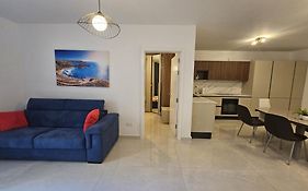Luxurious Sliema Apartment Near Valletta Ferry